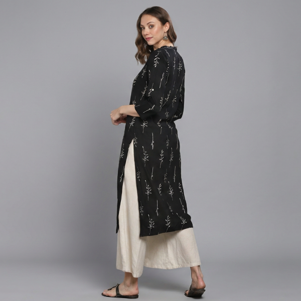 Elegant Black Floral Print Kurta with Contrasting Off-White Palazzo Pants