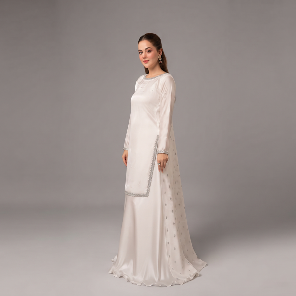 Pearl White Minimalist Elegance