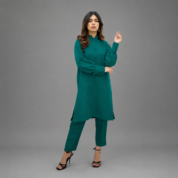 Elegant Emerald Green Minimalist Suit