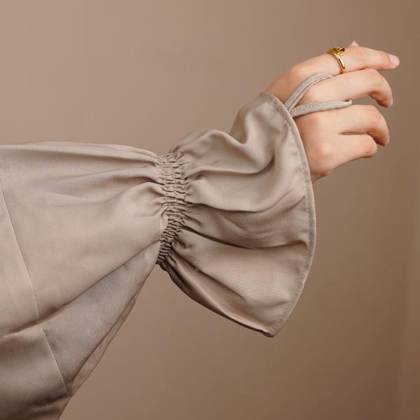 Ruffled Cuff Hooded Jilbab – Parisian Taupe Two-Piece Set